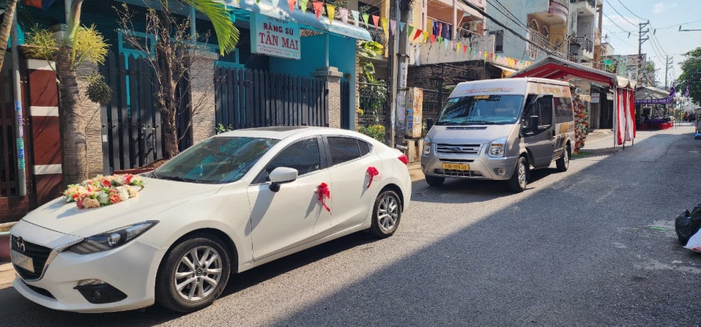 Dịch vụ thuê xe hoa đám cưới